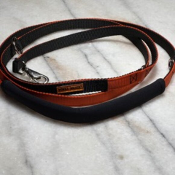 WONDER WALKER HARNESS & LEASH - NEVER WORN (photo of dog only for example) - Picture 3 of 5